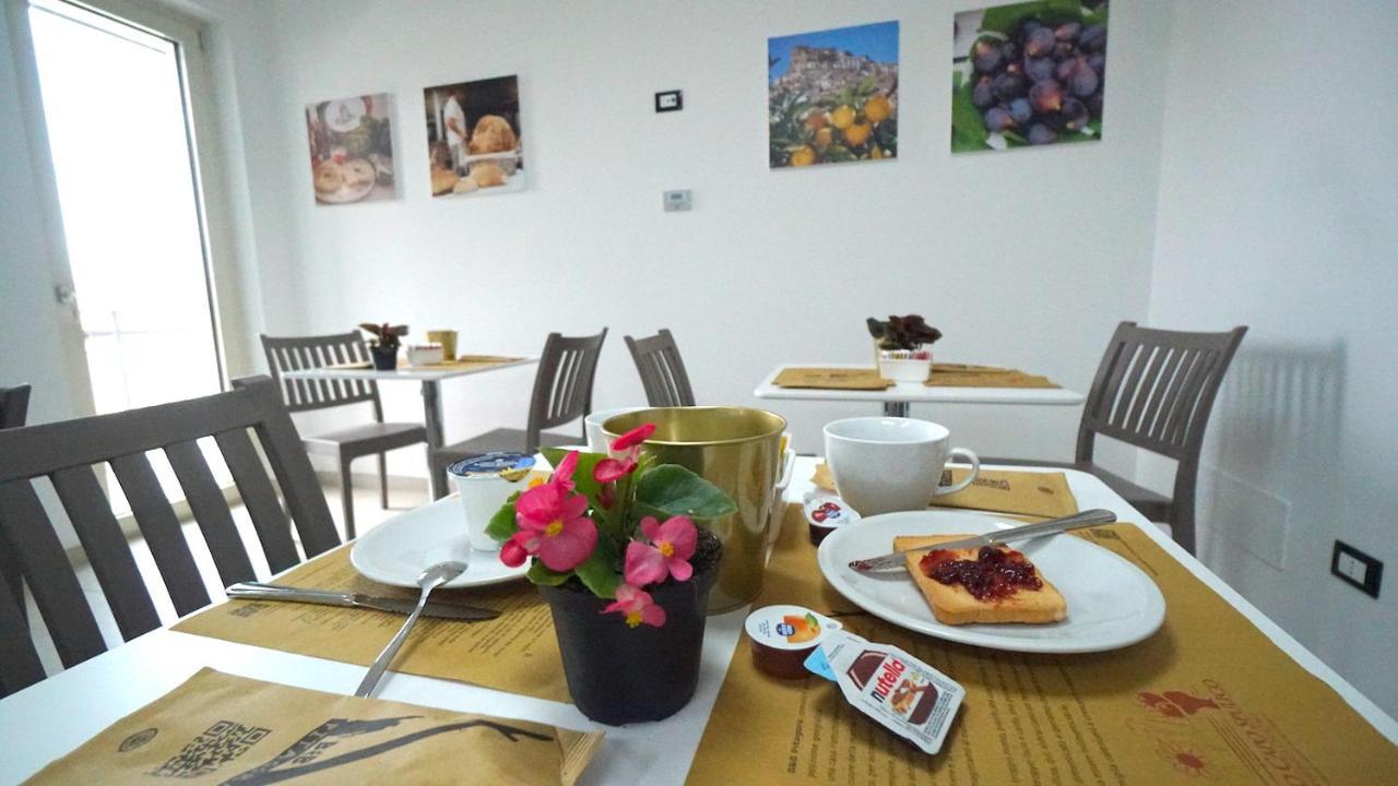 B&B Pitagora Розето-Капо-Спуліко Екстер'єр фото